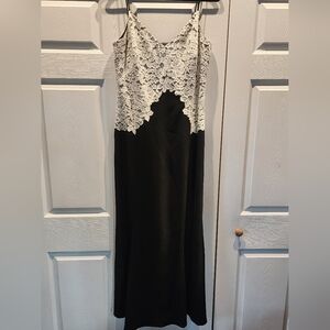 Lauren Ralph Lauren - Black Full Length Gown